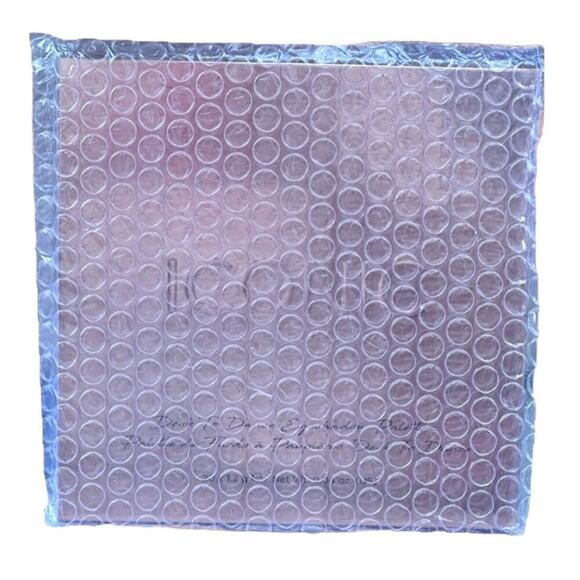 ICONIC LONDON DESK TO DANCE  EYESHADOW  PALETTE - Picture 6 of 9